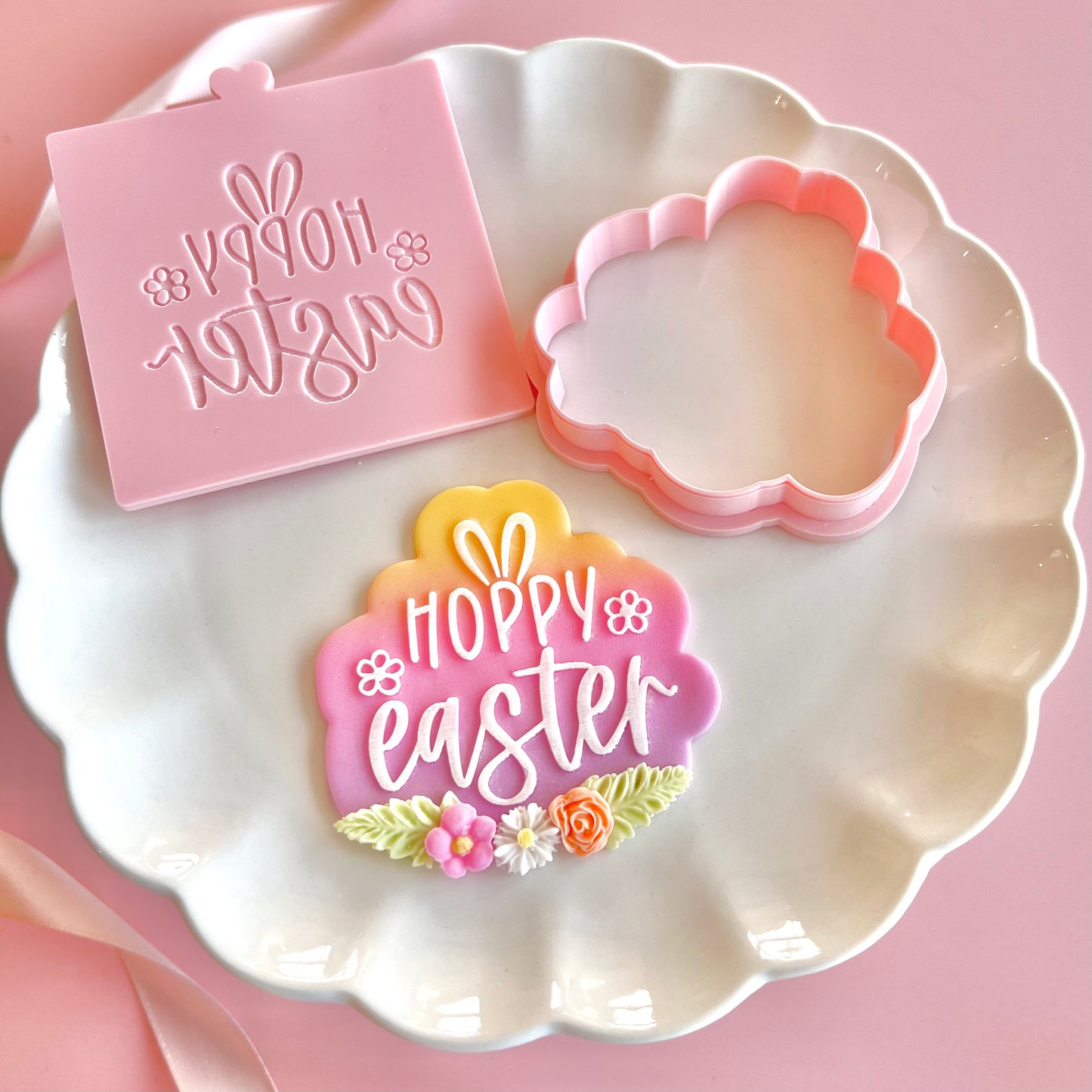 HOPPY EASTER - RAISED EMBOSSER